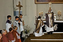 Šv. Mišios Vilniaus Arkikatedros Bazilikos tremtinių koplyčioje. 1989 m. birželio 14 d.